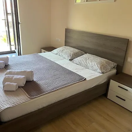 Luxury Maisonette Blue Stone 度假居 *