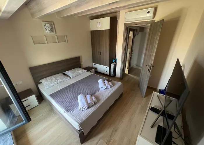 Luxury Maisonette Blue Stone 卡尼奥提