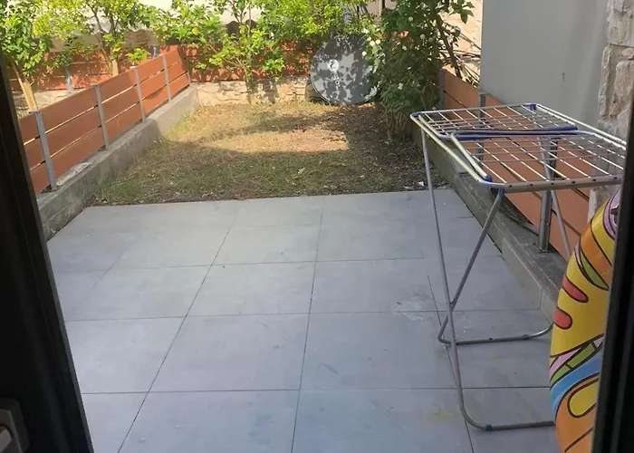 Luxury Maisonette Blue Stone 度假居